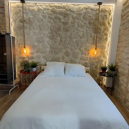 Apartament Marques *
